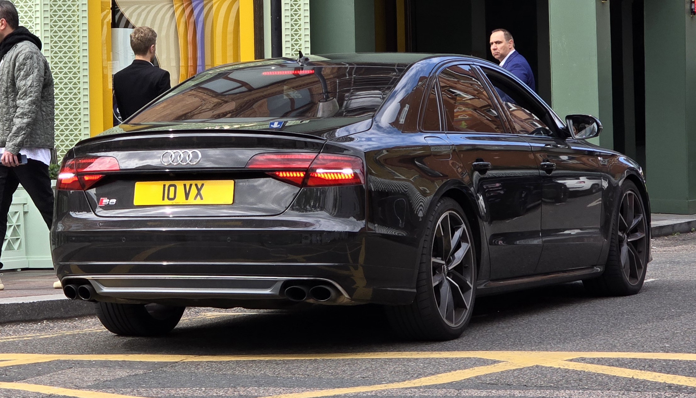Audi S8