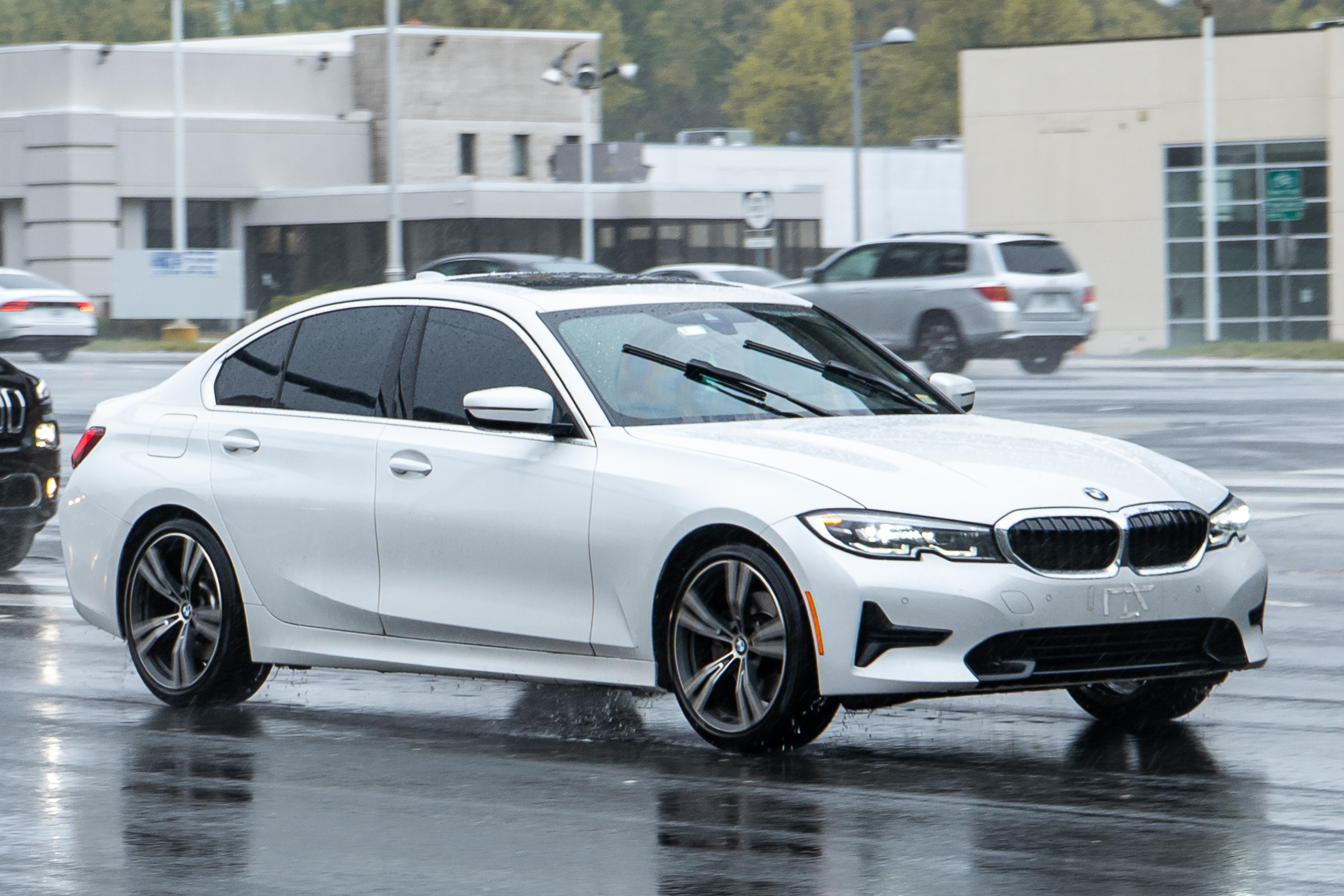BMW 330i