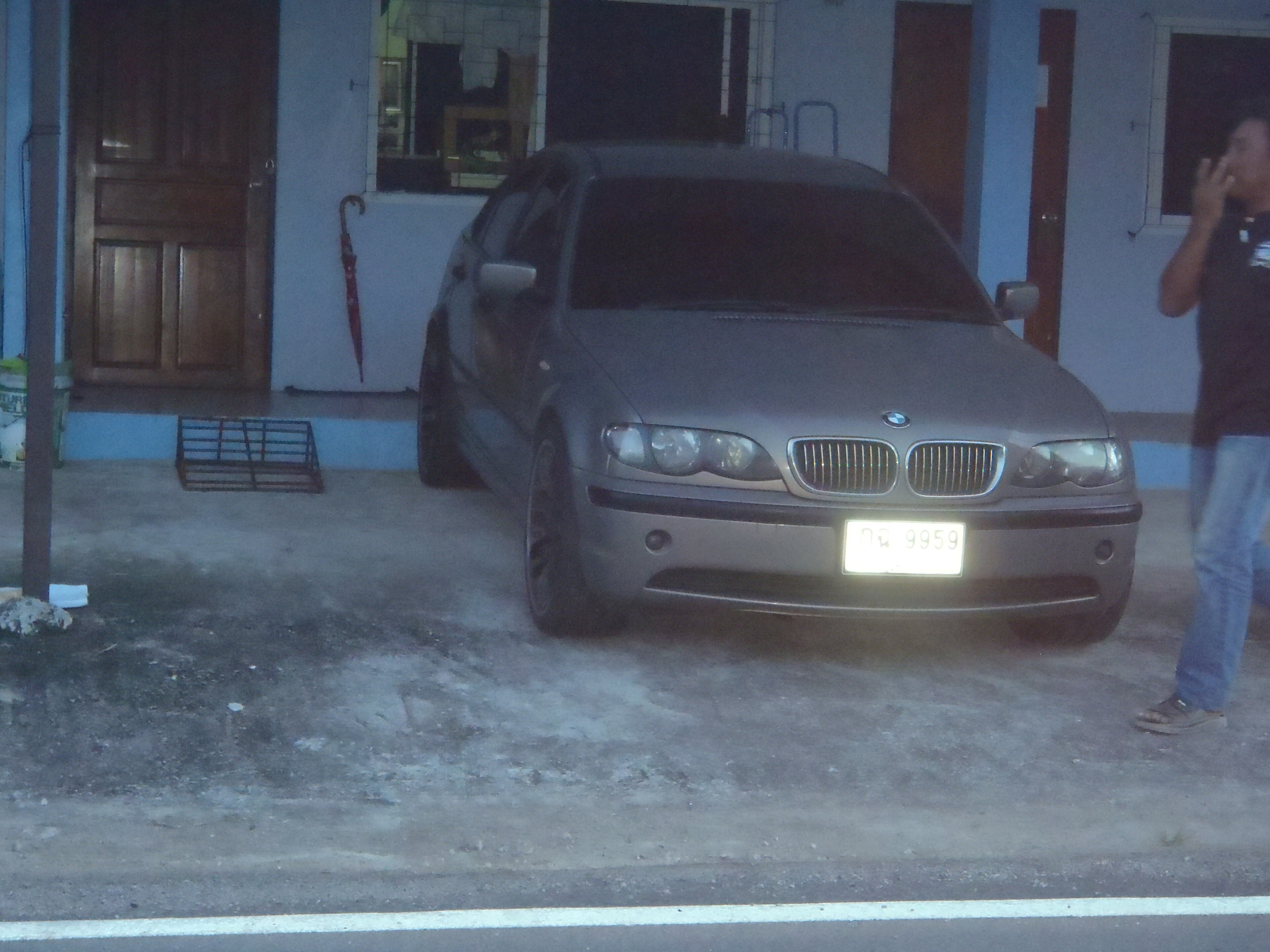 BMW 740i