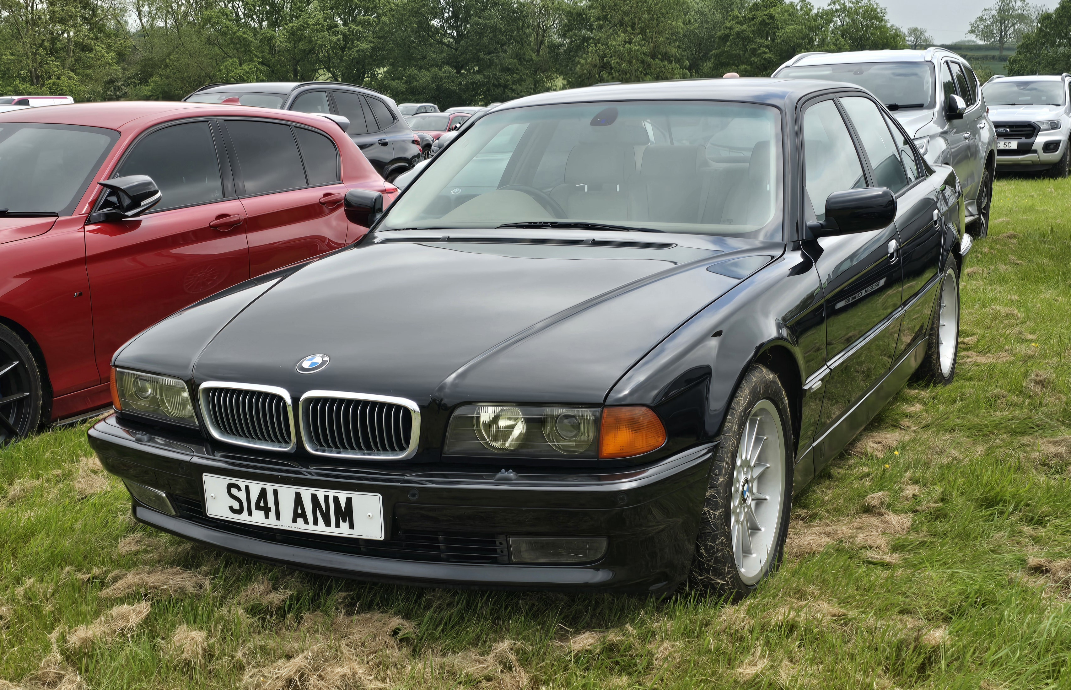 BMW 740i