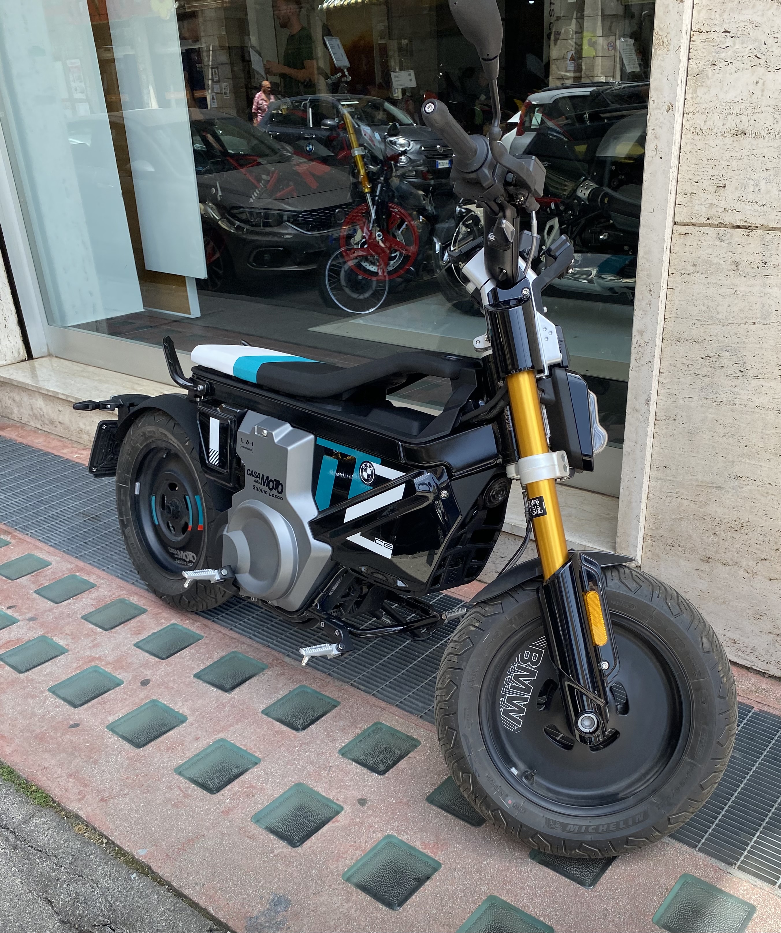 BMW CE 02