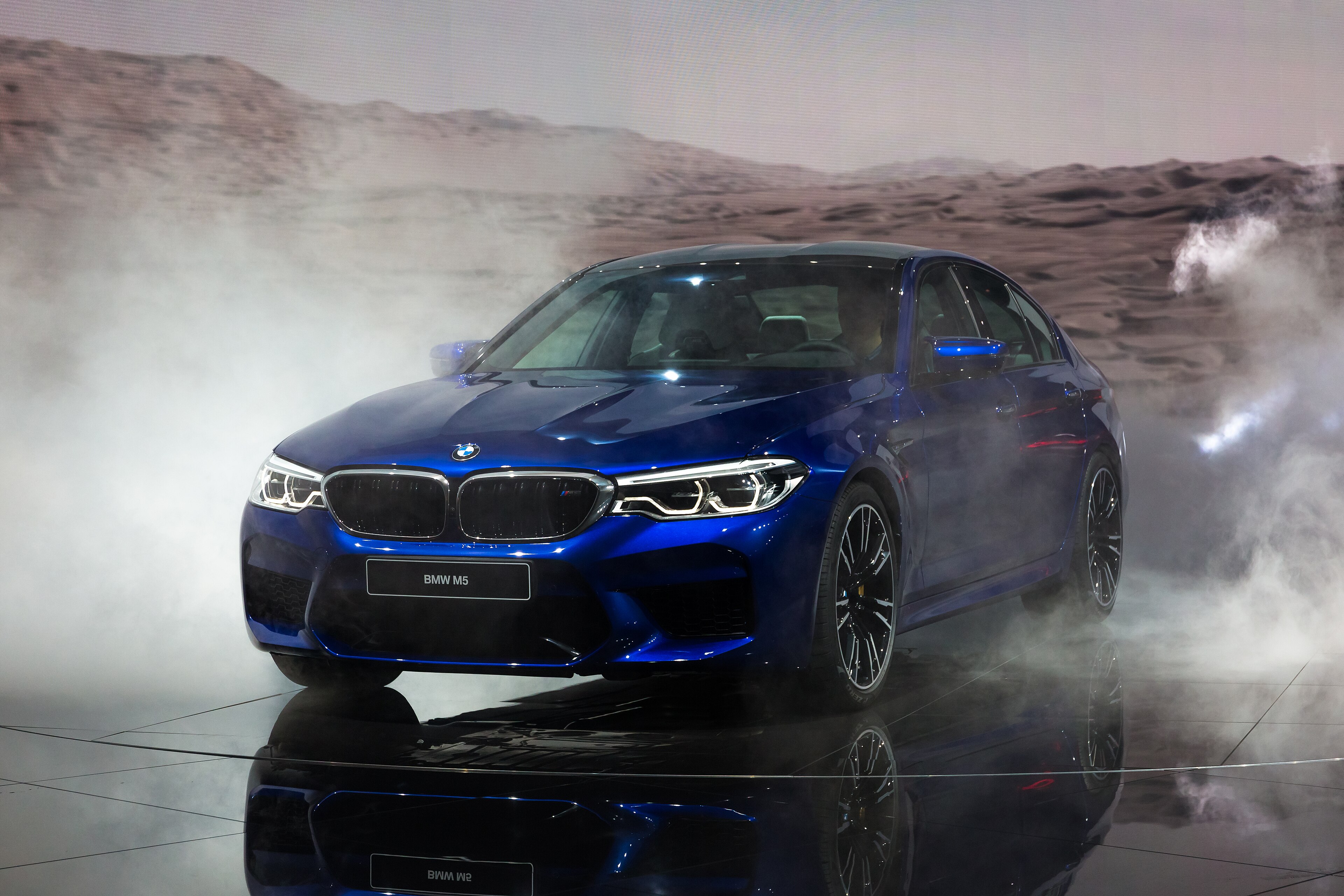 BMW m5-sedan