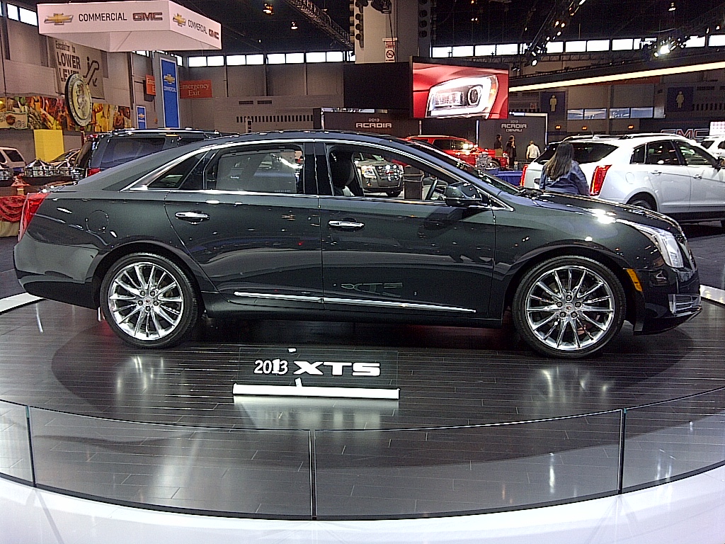 Cadillac xts-awd