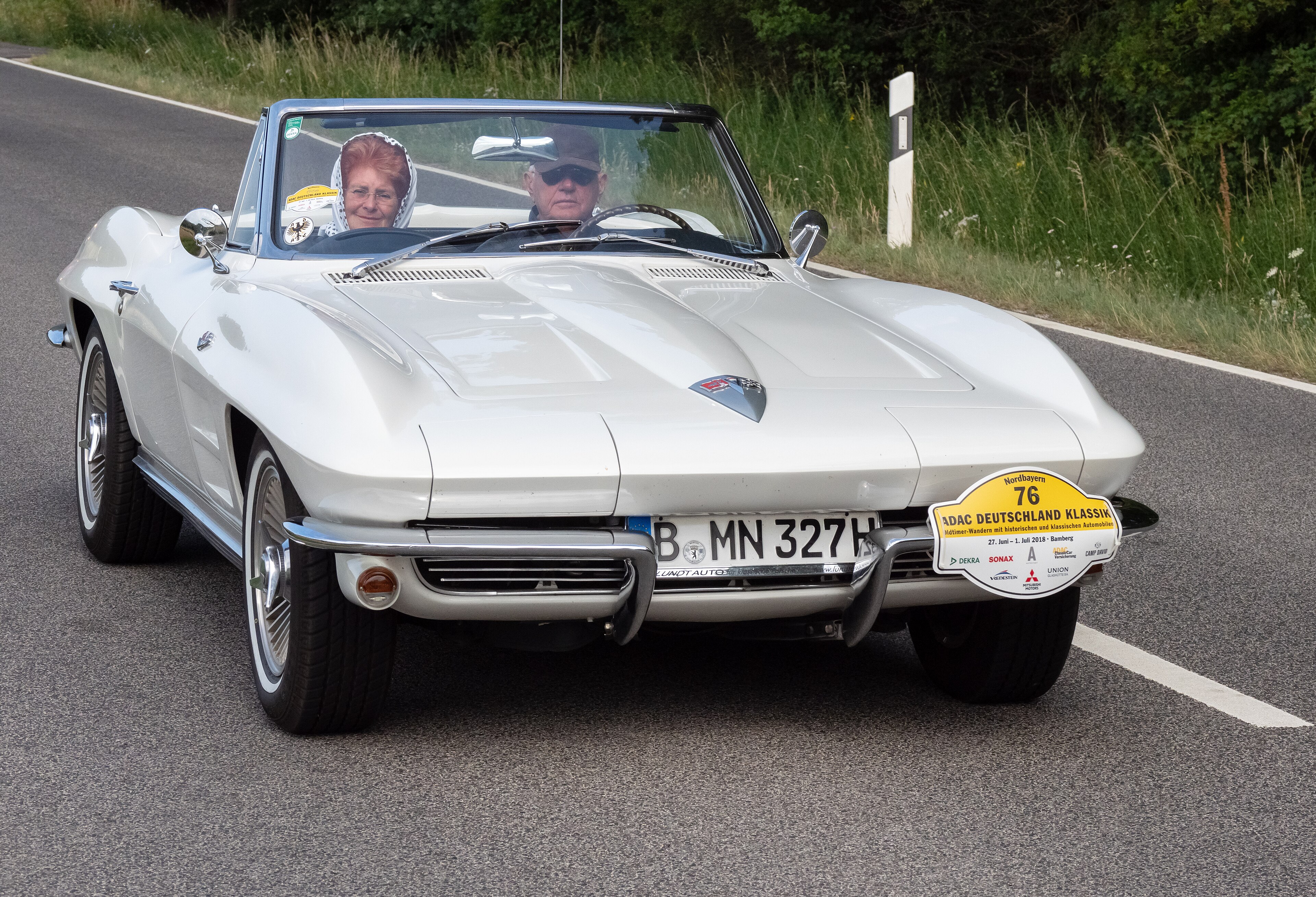 Chevrolet corvette-e-ray
