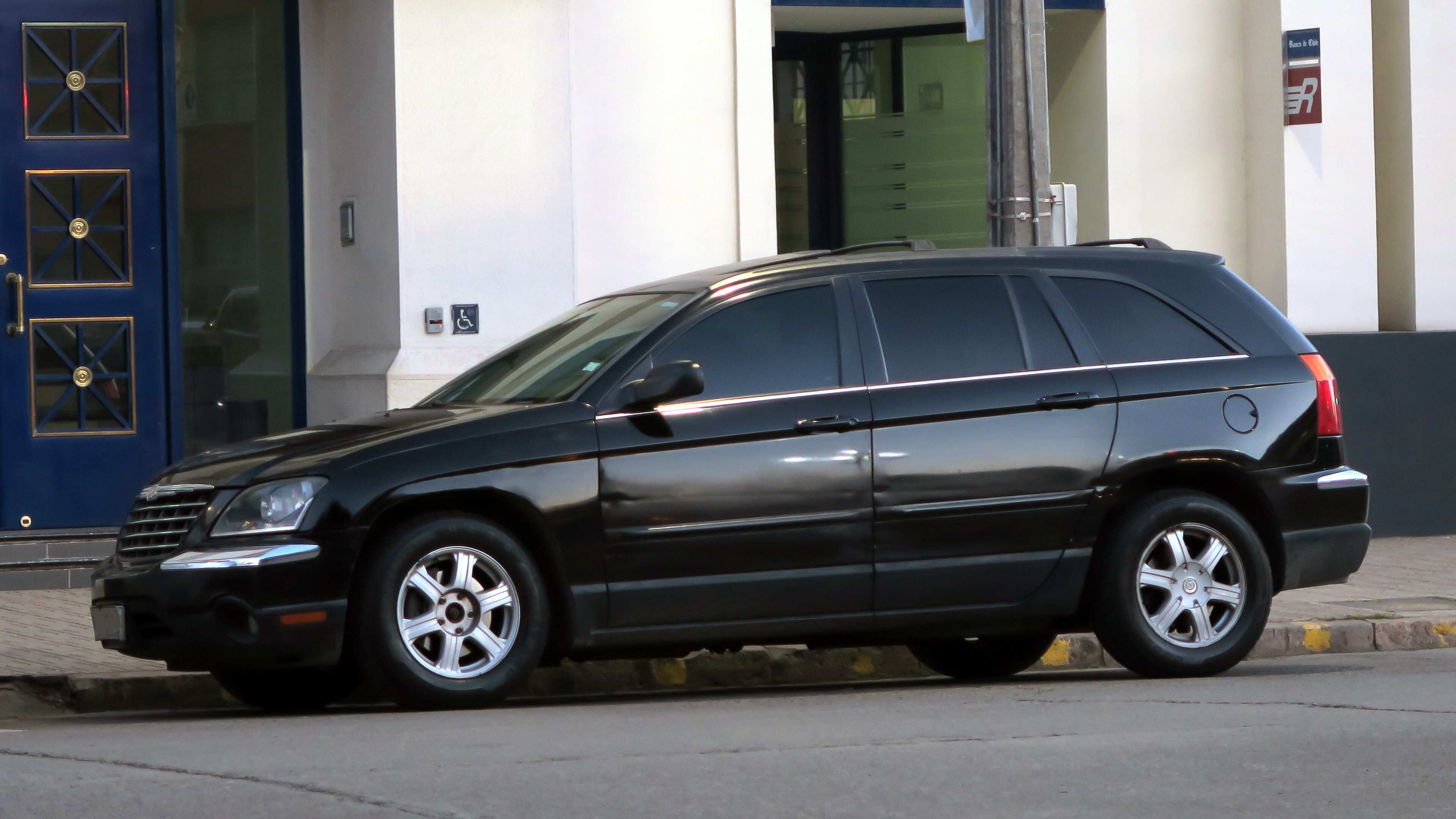 Chrysler pacifica-awd
