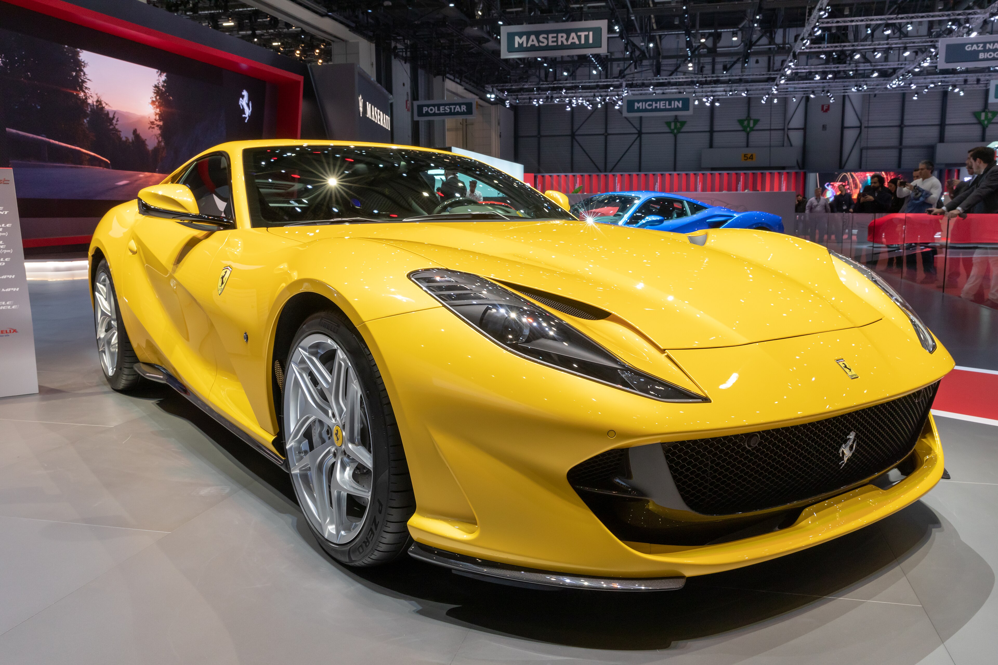 Ferrari 812-superfast
