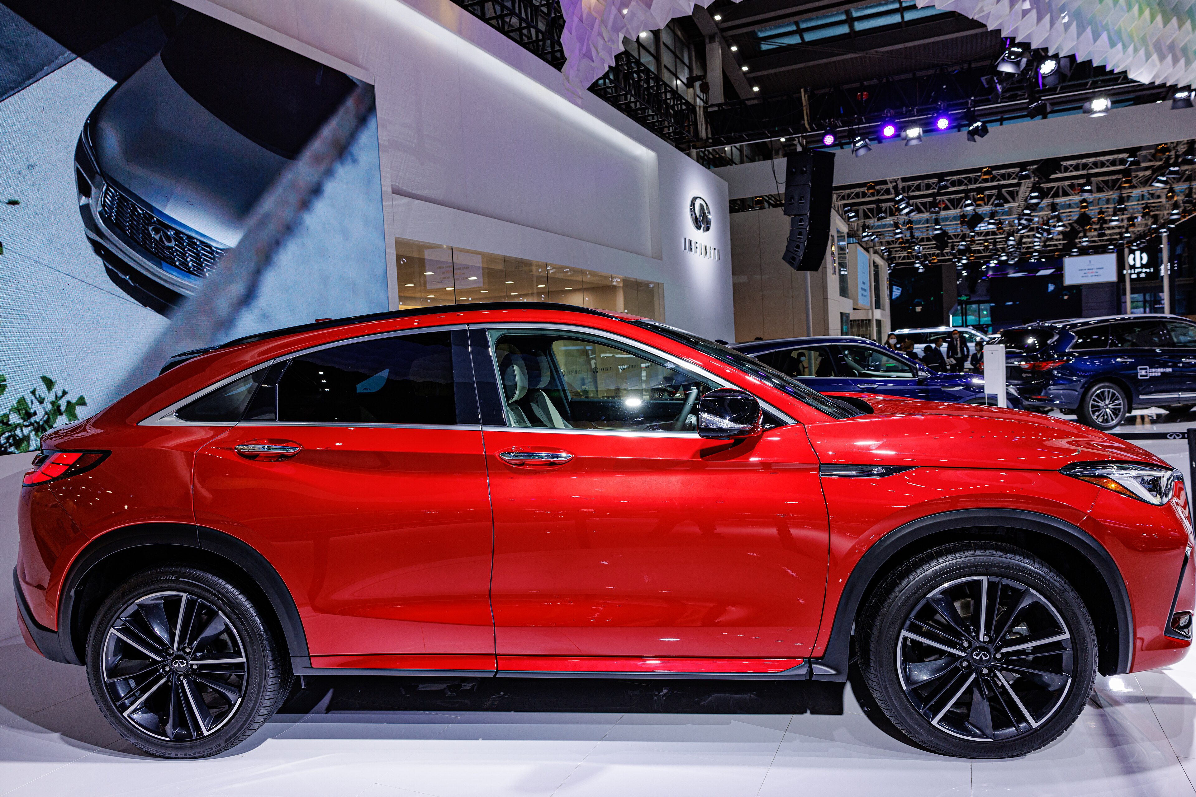 Infiniti QX55