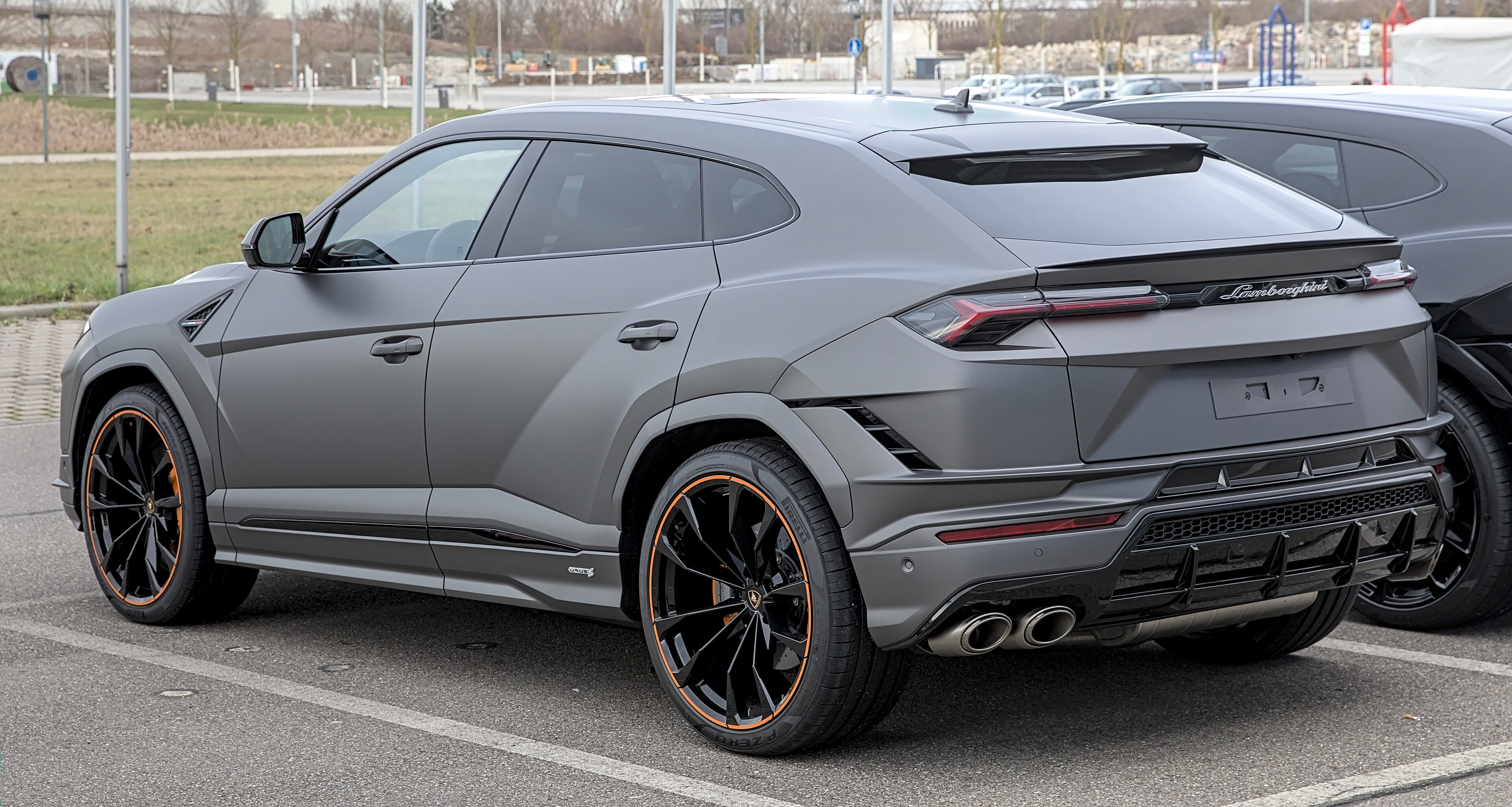 Lamborghini urus-s